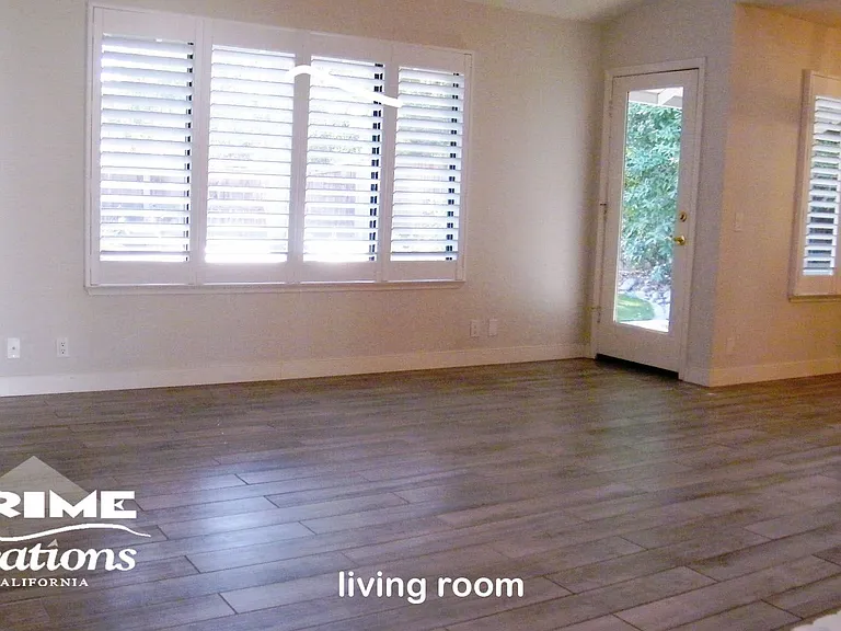 2098 Roaring Camp Dr — Photo 2