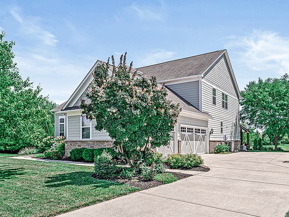 4th image of 8965 Sandstone Pl