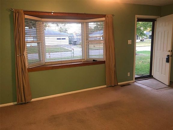 2nd image of 504 Fairlawn Ave