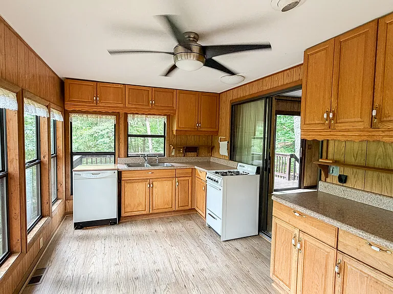 1253 Tipton Springs Rd — Photo 7