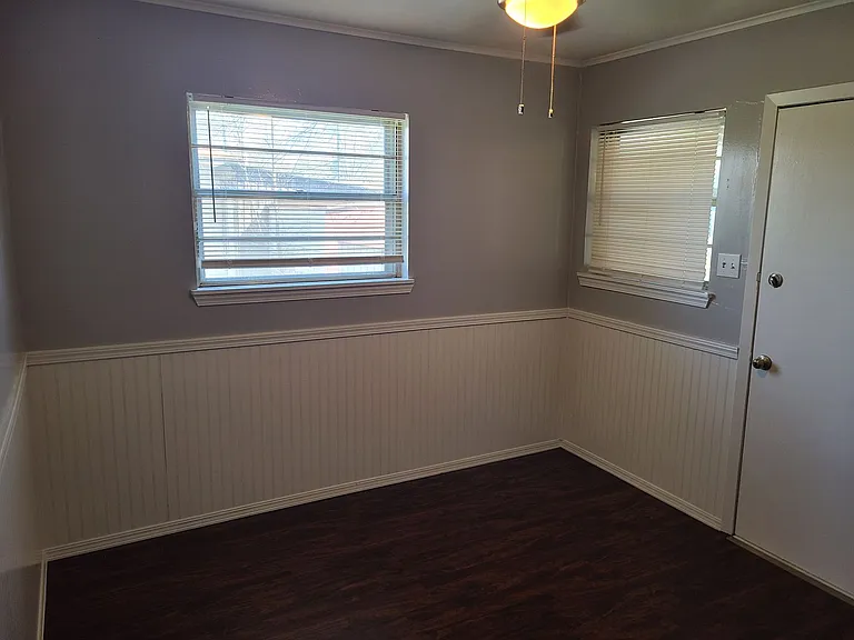 604 Ellen Dr — Photo 8