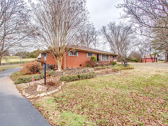 4th image of 7013 Rocky Ln