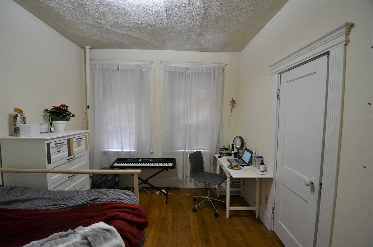 Building Photo - 13 Haviland St #2R