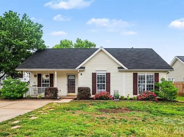 552 Chase Brook Dr, Rock Hill, SC 29732