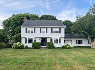 9 South Dr, Middletown, RI 02842