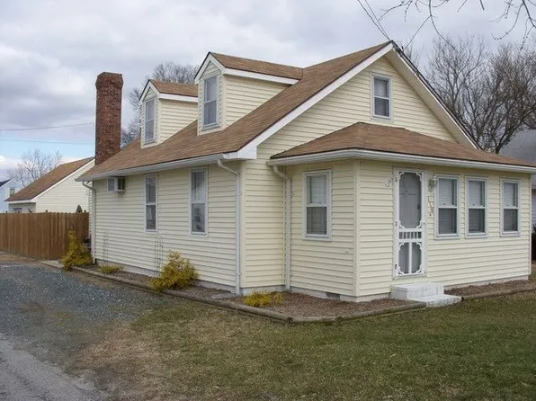 110 S Division St, Fruitland, MD 21826