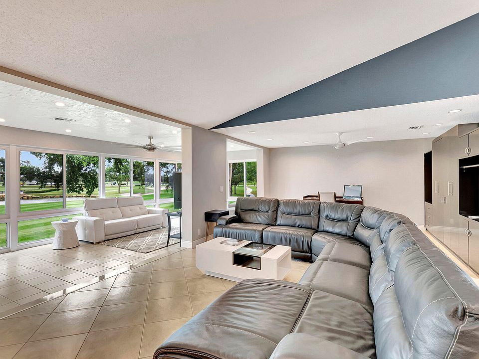 1st image of 9 Eastgate Drive #D