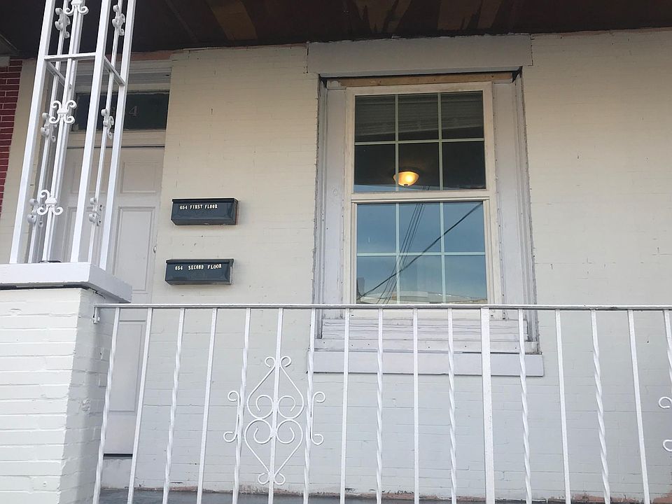 1st image of 654 E Ontario St