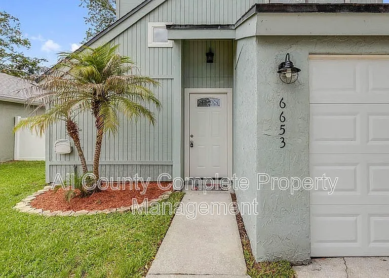 6653 Periwinkle Dr — Photo 1
