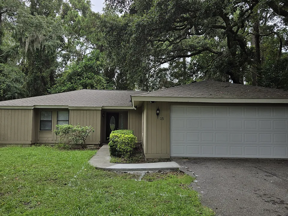 15 Squiresgate Rd