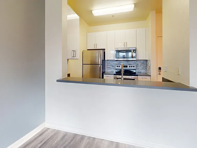 2000 Post — Photo 52