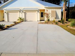 128 Hallandale Ln, Murrells Inlet, SC 29576