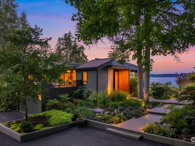 8600 NE County Park Road, Bainbridge Island, WA, 98110