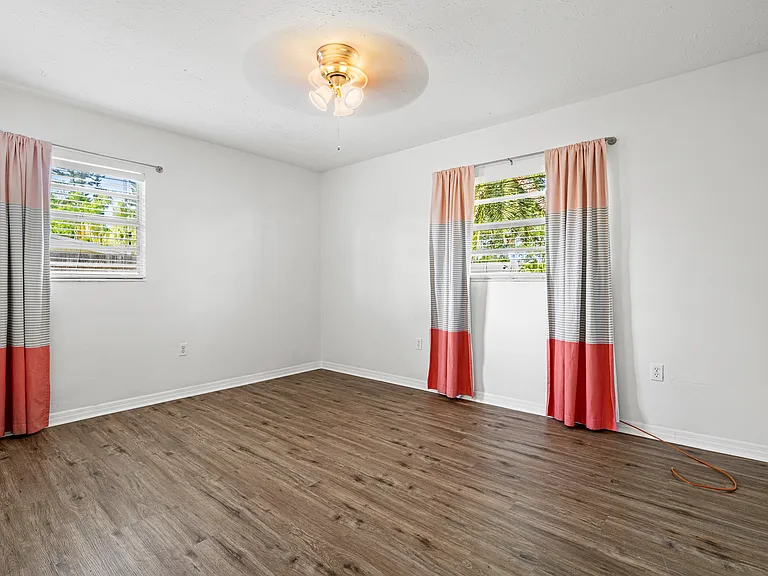 5911 Olive Ave — Photo 12
