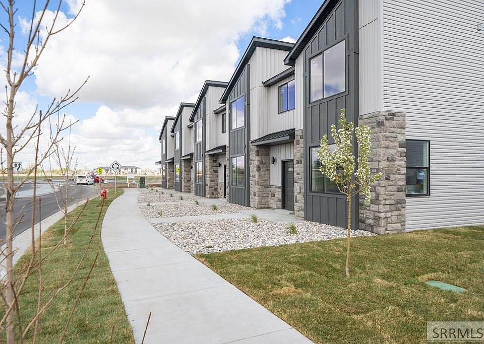 1st image of 745 N Curlew Dr