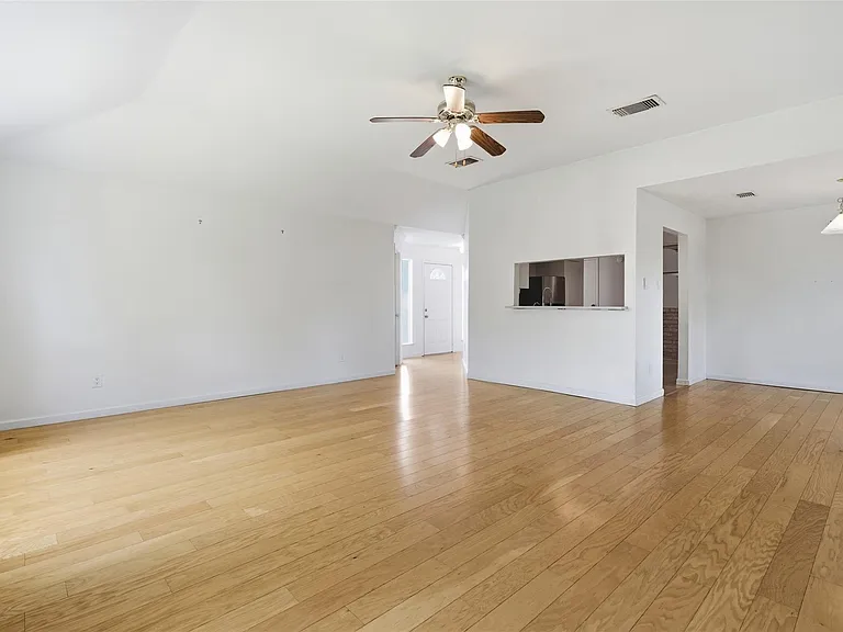 214 Glen Haven Ct — Photo 7