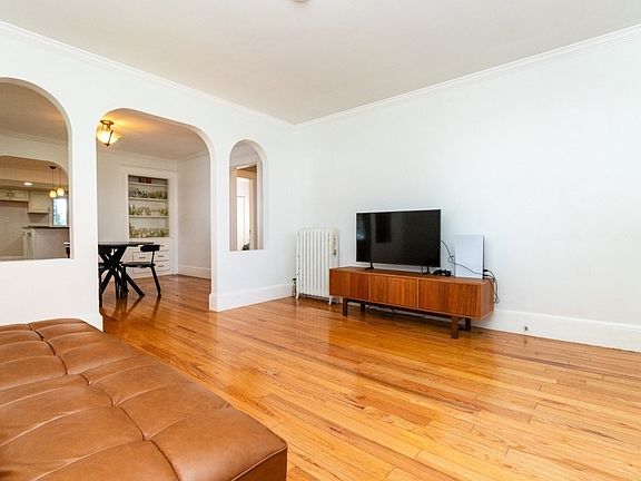 5th image of 12 Emeline St