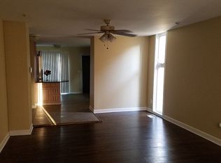 1013 North Ave, Waukegan, IL 60085