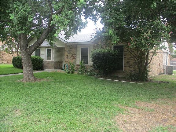3rd image of 3613 Boxwood Dr