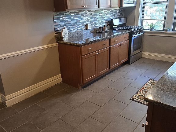 4th image of 327 N Taylor Ave APT 207