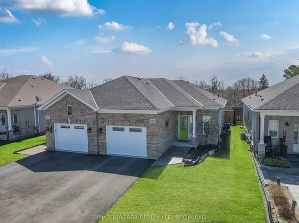 1041 Meadowood St, Fort Erie, ON L2A 0B9