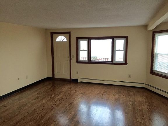 2nd image of 235 Winthrop Shore Dr #2