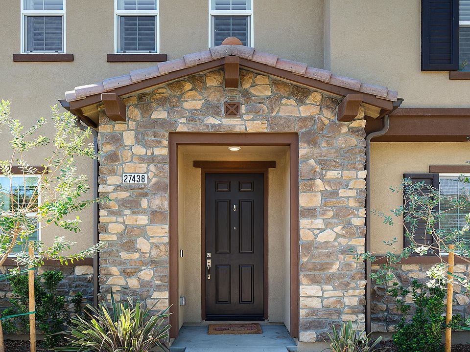 1st image of 27438 Snowberry Ct