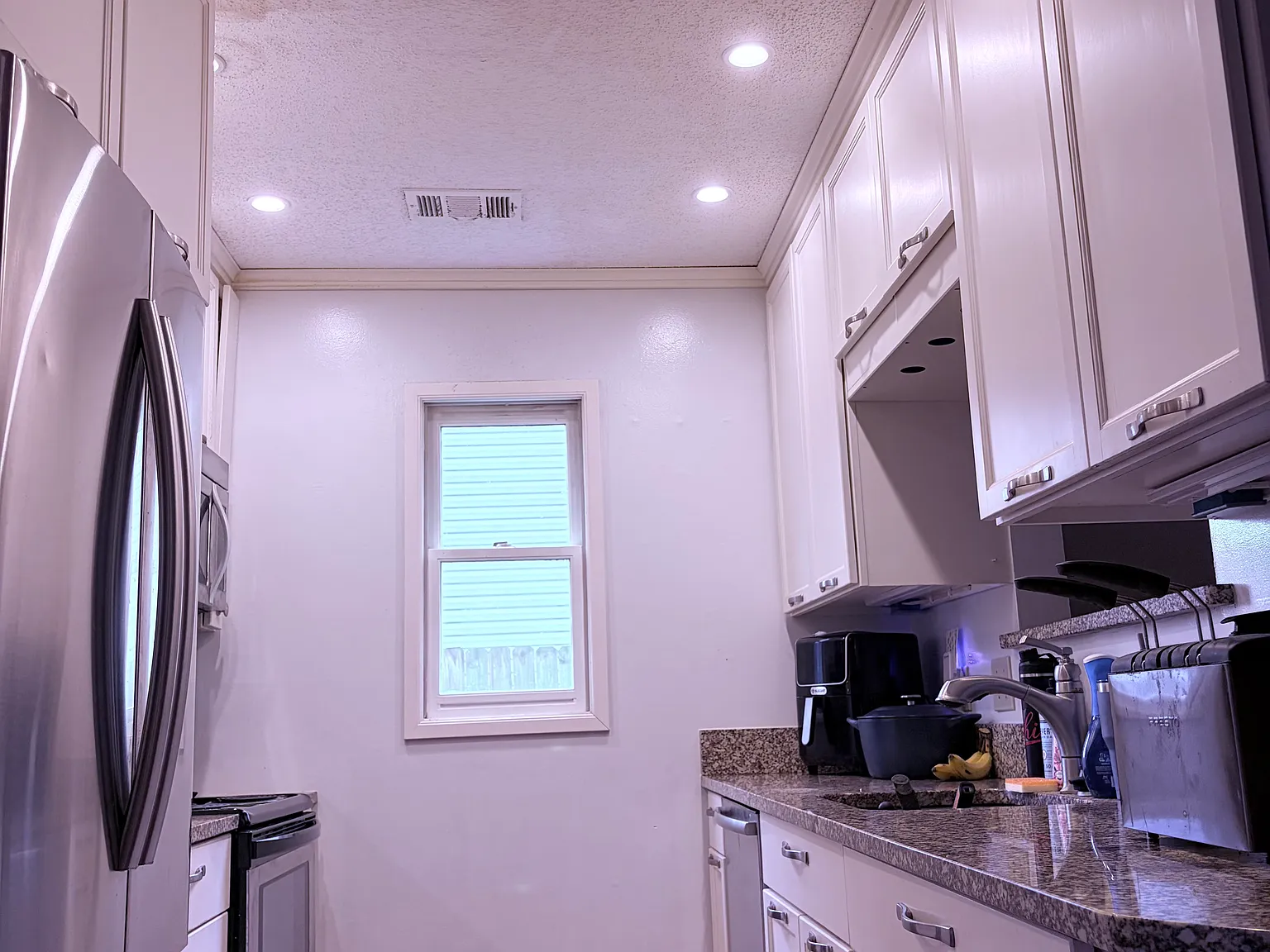 3 bed, 2.5 bath, 1349 sqft, $2,000 — Photo 4