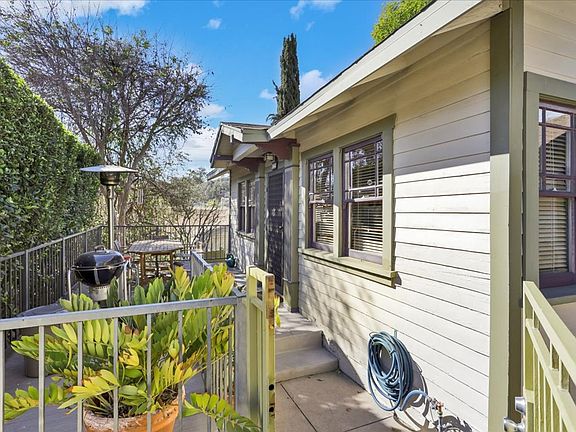 4th image of 6111 Crestwood Way