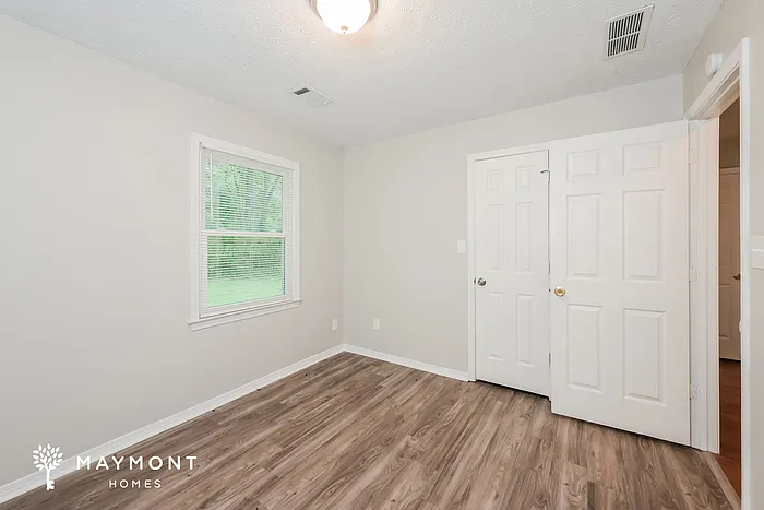 349 Spring Rd — Photo 10