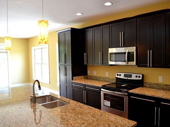 5th image of 9393 Avingnon Way