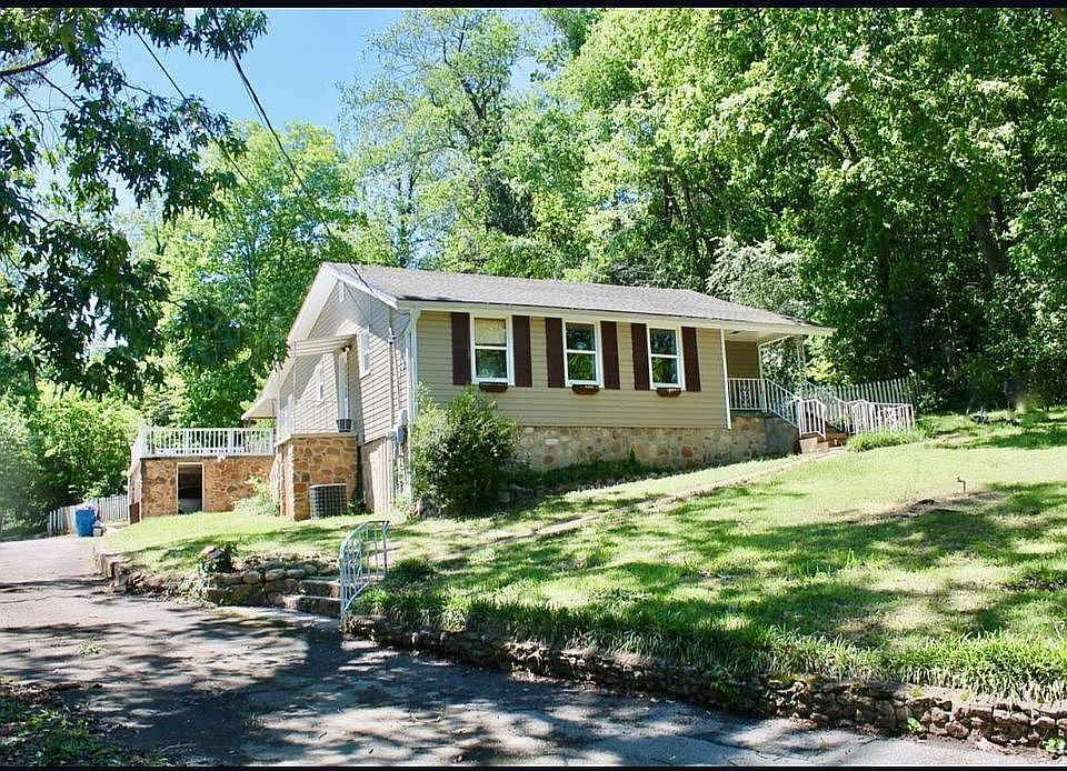 1st image of 3409 Berkley Dr