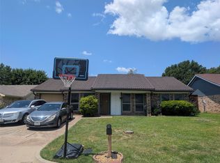 5314 Umbrella Pine Ct, Arlington, TX 76018