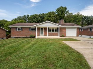 129 Eastwood Dr, Crab Orchard, WV 25827