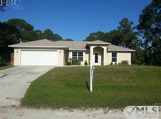 370 Selkirk Ave, Lehigh Acres, FL 33936