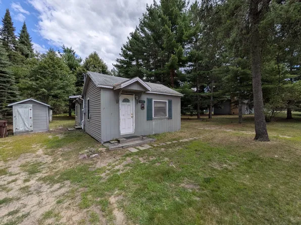 2022 Richter St, Saint Helen, MI 48656