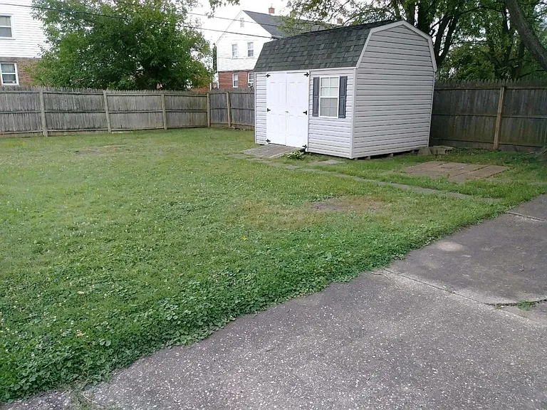 579 Niagara Falls Blvd — Photo 10