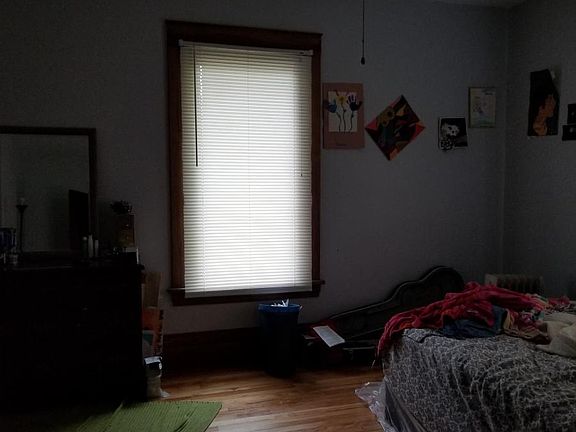 5th image of 662 Smith Ave S