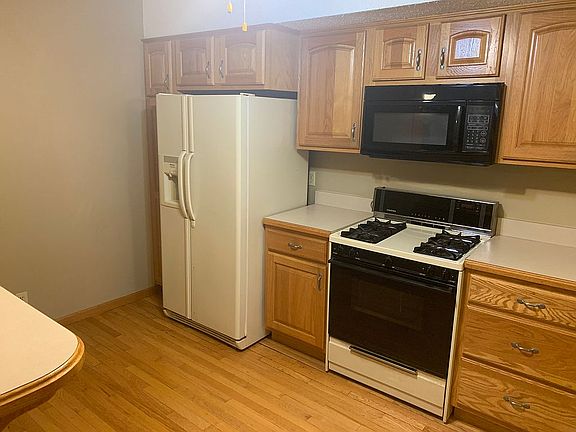 4th image of 3013 Bristol St
