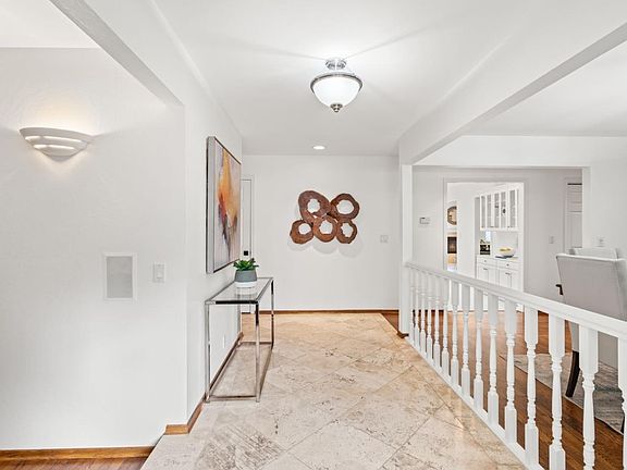 5th image of 115 Euclid Ave