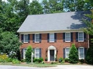 400 25th Ave NW, Hickory, NC 28601
