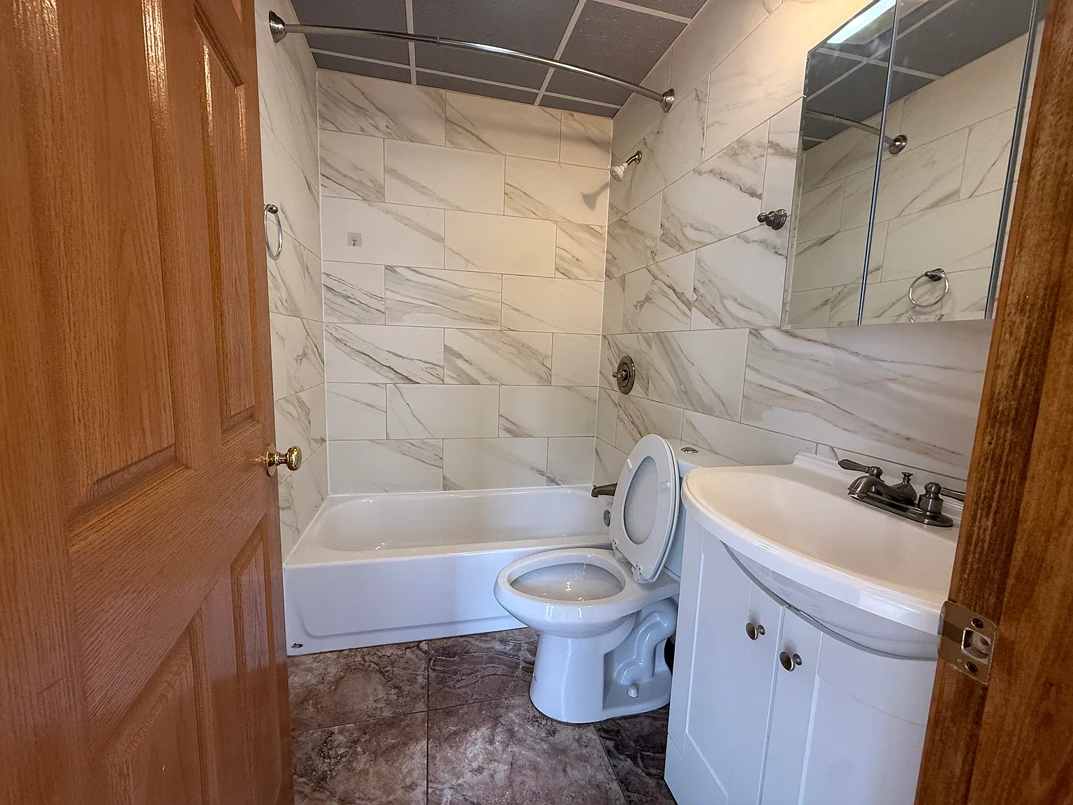 72 Kneeland St — Photo 4