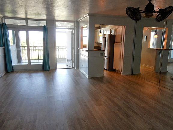 4th image of 109 Paradise Harbour Blvd APT 509