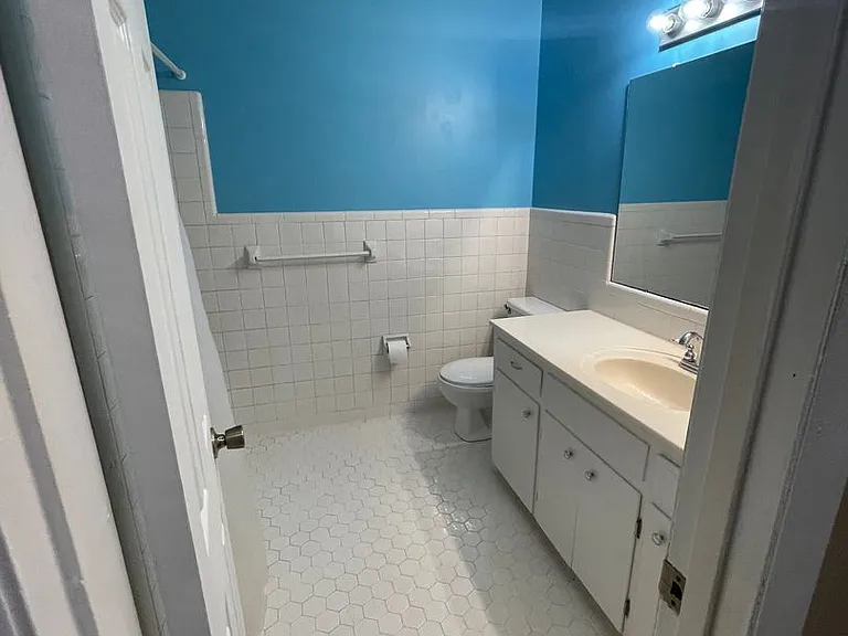 306 Meadowlark Ln — Photo 6