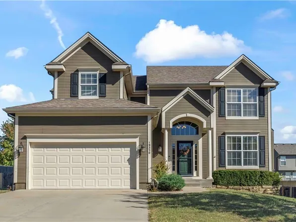 19320 W 209th St, Spring Hill, KS 66083