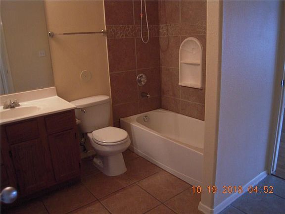 5th image of 5744 Saluki Dr #A