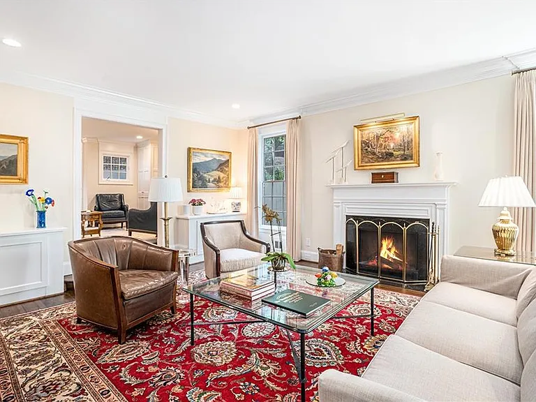 575 Peachtree Battle Ave NW — Photo 2