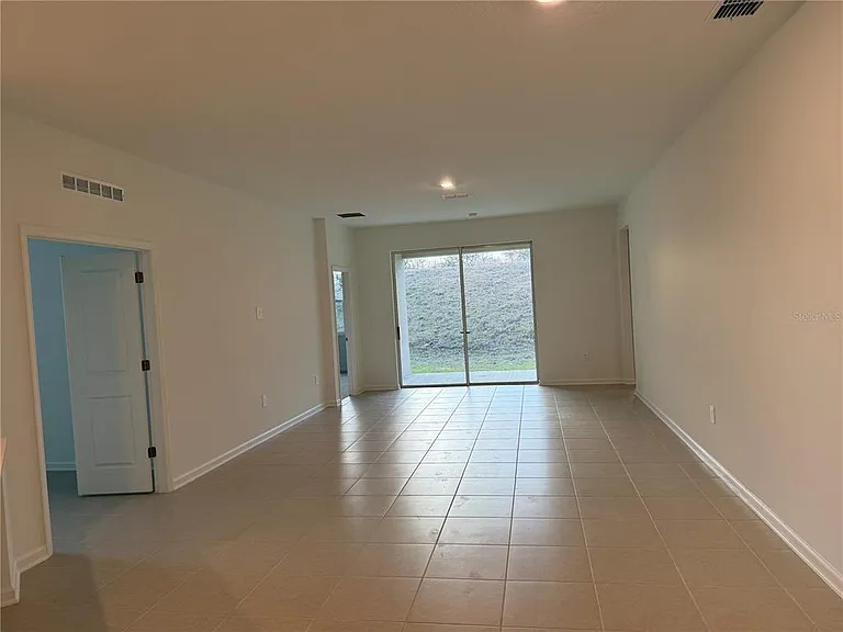 4813 Katrina Dr — Photo 7