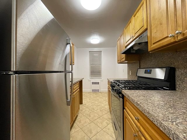 1st image of 16420 Highland Ave APT 2B