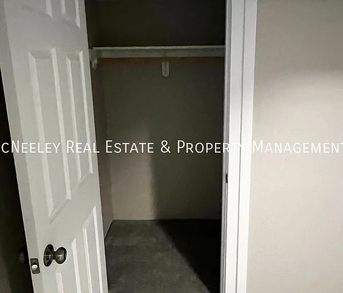 4748 N Vanderbilt St — Photo 20